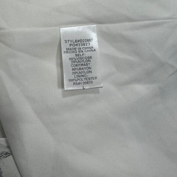 Entro Black and White Toile Pattern Dress - Size Large - Picture 6 of 6